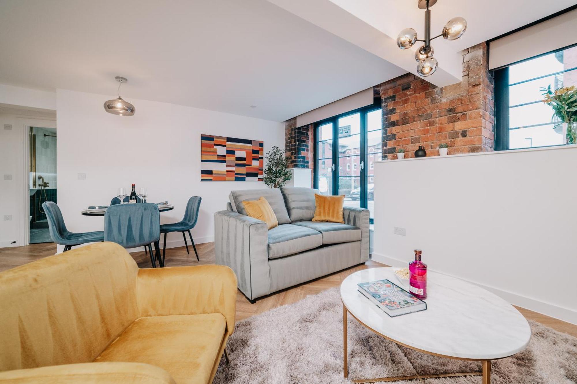 Grade II Listed Unique City Gem, City Centre, Fast Wifi, Contractors, Family Birmingham Bagian luar foto